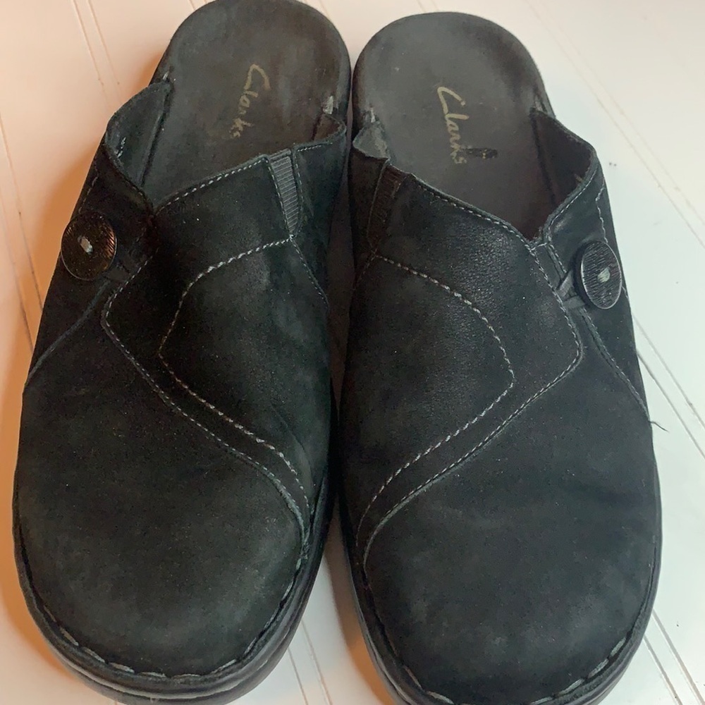 Clarks Black Suede Mule Flat Sz 8 W Wide  CM1076B